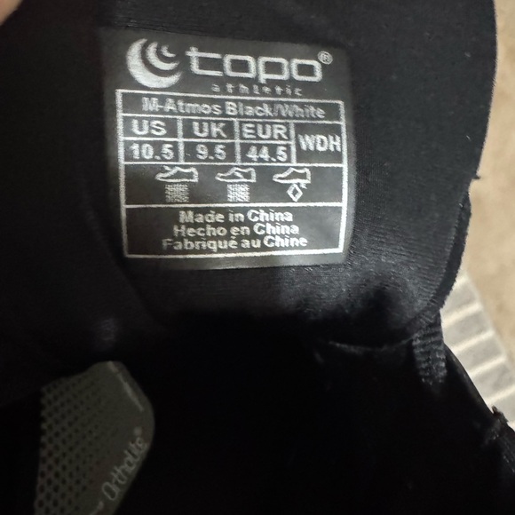 Topo Atmos Men’s 10.5 Running Shoes - Picture 5 of 7